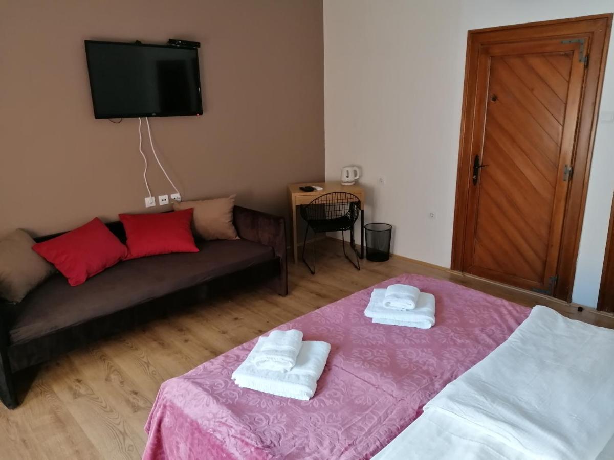 Mon Accommodation Free Parking Nis Exterior photo