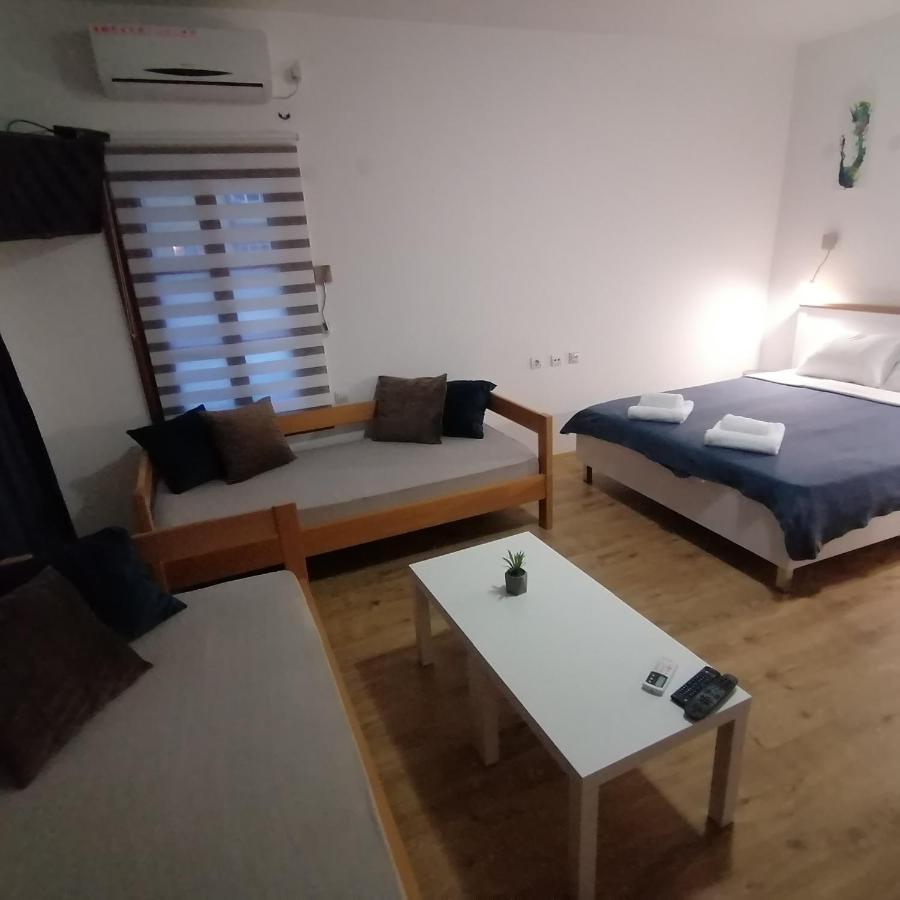 Mon Accommodation Free Parking Nis Exterior photo